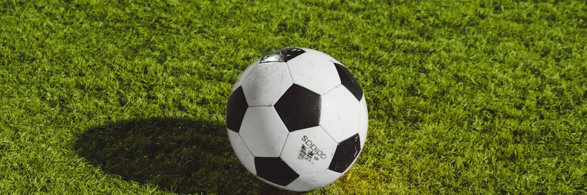 易游体育平台高清无插件足球篮球直播画面同屏展示